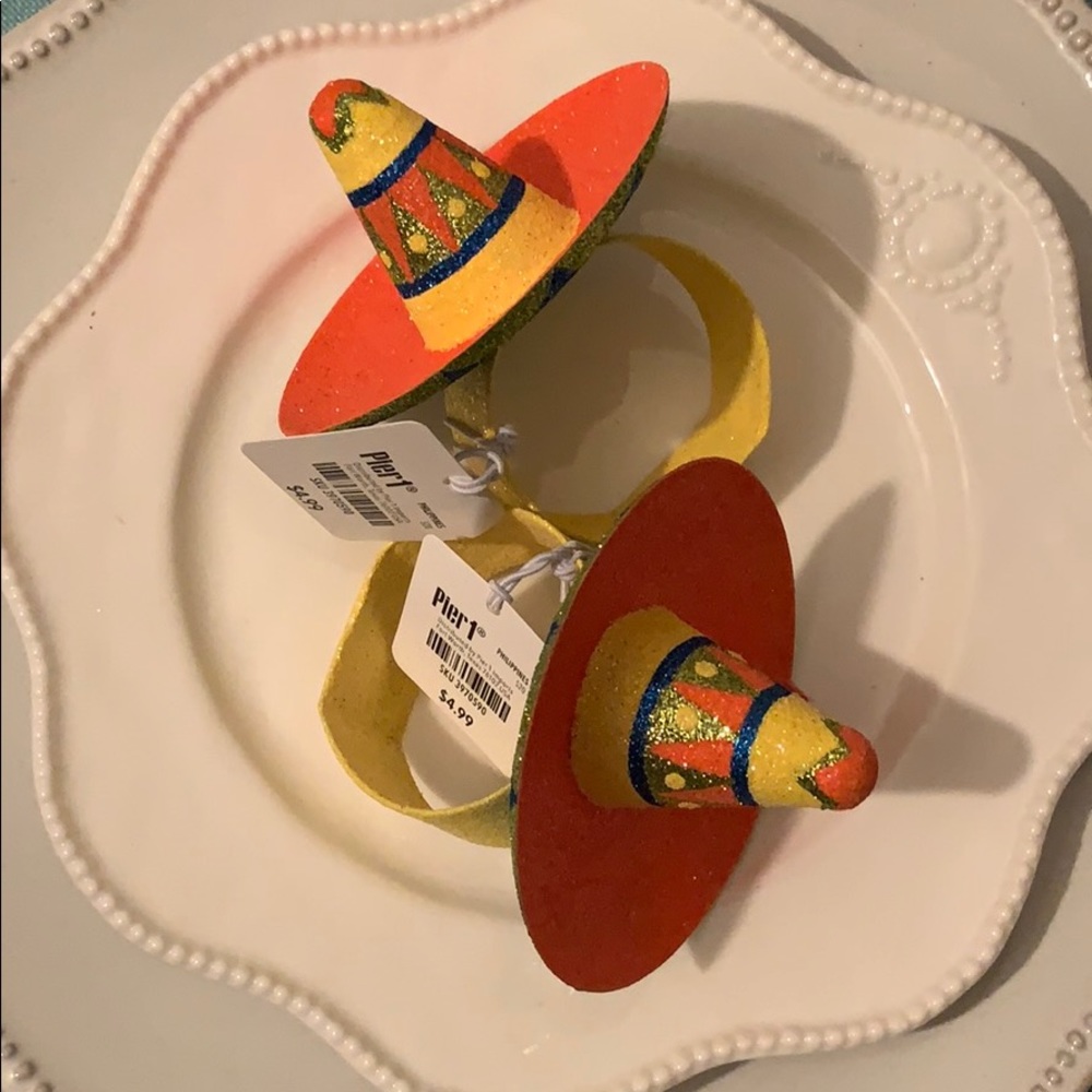 Set of Pier1 Cinco De Mayo Sombrero Napkin Rings